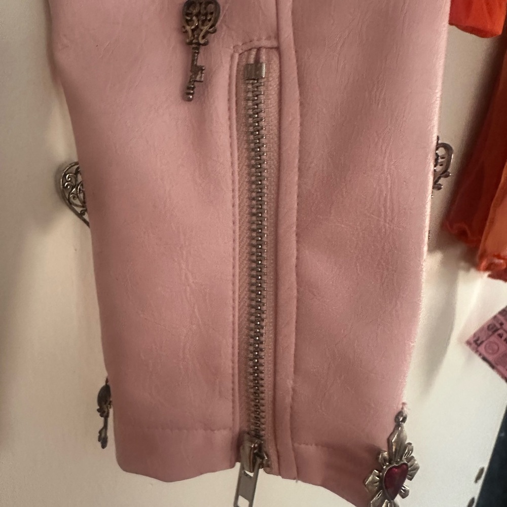 Dolls Kill Sugar Thrillz Cupids Arrow Embellished Faux Fur and Leather Moto Rare - Picture 6 of 11